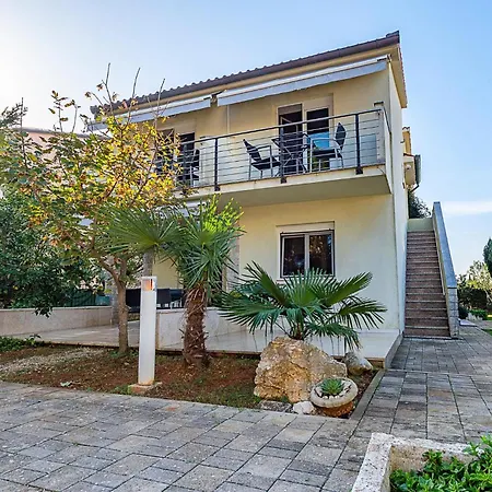 Gorgeous In With Wifi Apartment