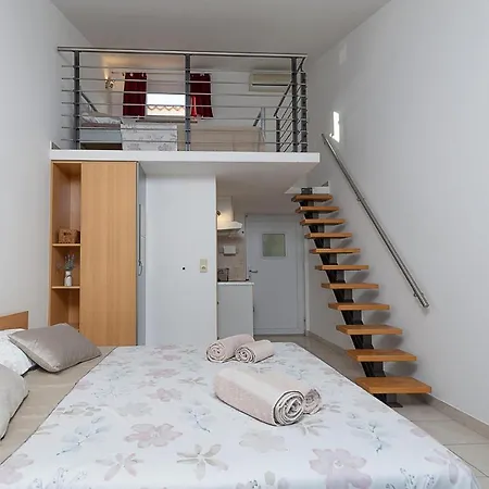 1 Bedroom Beautiful In Apartman *