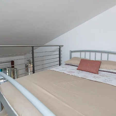 Apartment Gorgeous In With Wifi Medulin